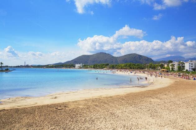 Beach of Port de Alcudia, Mallorca (Majorca), Balearic Islands, Spain, Mediterranean, Europe Copyright: MarcoxSimoni 718-2273