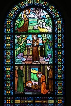 Saint Paul church. Stained glass window by A Poncet. But God hath chosen the foolish things of the world to confound the wise. Corinthians 1:27. Geneva. Switzerland. Godongxxxxxcontact@godong-photo.com 971_07_CH568320A