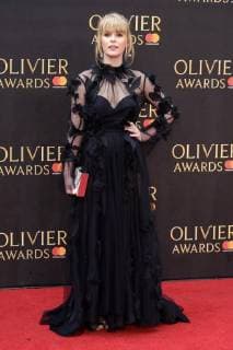 Hannah Arterton bei der Verleihung der Olivier Awards 2018 in der Royal Albert Hall. London, 08.04.2018 Hannah Arterton