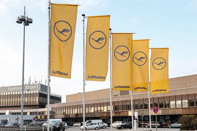 Hannover, 10.04.2018, Flughafen Langenhagen Airport, Warnstreik bei Verdi: Lufthansa streicht Dutzende Flüge, Logo,