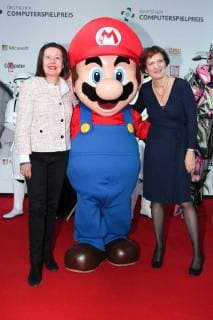 Carolin Kerschbaumer, Michaela Haberlander, Deutschen Computerspielpreis 2018 im Kohlebunker & Kesselhaus in Muenchen am 10.04.2018