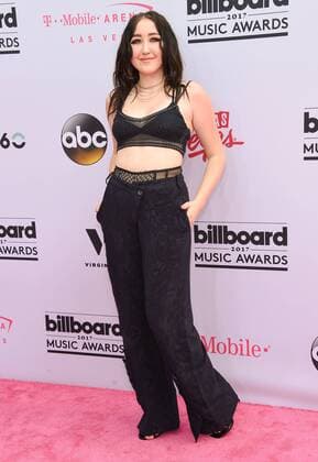 Noah Cyrus arriving at the Billboard Music Awards in Las Vegas, Nevada - May 21, 2017 - Billboard Music Awards 2017, Las Vegas Nevada United States T-Mobile Arena  Copyright: xOxConnorx h_00422524