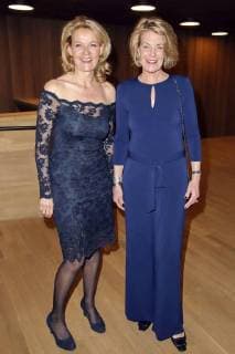 Karin Aust und Yvonne von Stempel bei der Verleihung des Nannen Preises 2018 in der Elbphilharmonie. Hamburg, 11.04.2018