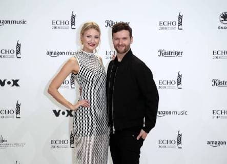 Carolin Niemczyk (Glasperlenspiel), Daniel Grunenberg bei Verleihung Deutscher Musikpreis ECHO 2018 in Messe Berlin.