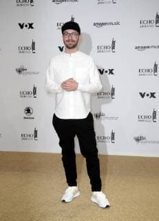 Mark Forster bei Verleihung Deutscher Musikpreis ECHO 2018 in Messe Berlin.