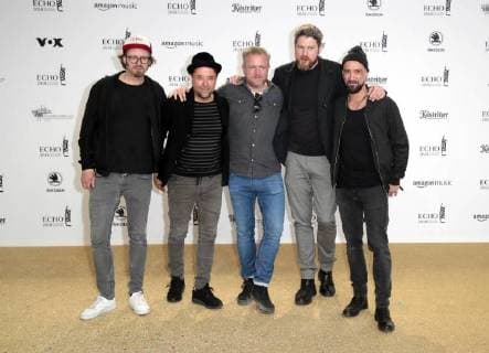 Jan Josef Liefers mit Band Radio Doria bei Verleihung Deutscher Musikpreis ECHO 2018 in Messe Berlin.