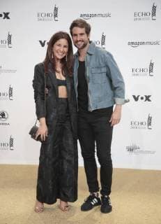 Chryssanthi Kavazi, Tom Beck bei Verleihung Deutscher Musikpreis ECHO 2018 in Messe Berlin.