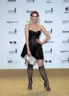 Annika Gassner bei Verleihung Deutscher Musikpreis ECHO 2018 in Messe Berlin.