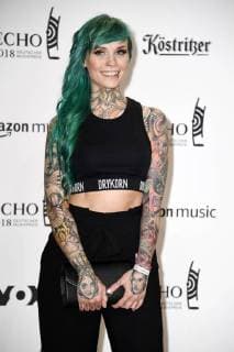 Jazzy Gudd alias Eule bei der 27. Verleihung des Deutschen Musikpreises Echo 2018 in der Messe Berlin. Berlin, 12.04.2017