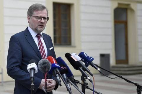 Civic Democrat (ODS) head Petr Fiala speaks with journalists after the meeting with President Milos Zeman in Prague, Czech Republic, April 17, 2018. (CTKxPhoto OndrejxDeml) CTKPhotoP201804170673801  dml 005