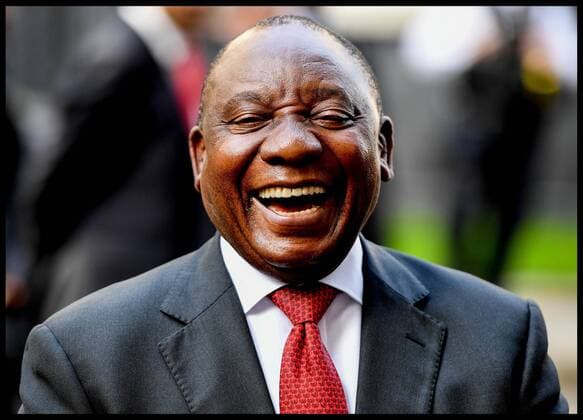 . 17 04 2018. London, United Kingdom. Theresa May meeting South African President Cyril Ramaphosa. South African President Cyril Ramaphosa outside No10 Downing Street after meeting with the British Prime Minister Theresa May inside Number 10 Downing Street, during Chogm2018.  xAndrewxParsonsx xi-Imagesx IIM-17518-0004