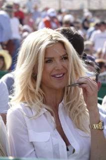 Schwedisches Fotomodell Victoria Silvstedt in einer Loge am Court Rainier III im Monte-Carlo Country Club beim Rolex Monte-Carlo Masters 1000 ATP World Tour Tennisturnier