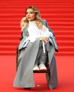 Entertainment Bilder der Woche KW16 Bilder des Tages MOSCOW, RUSSIA â€“ APRIL 19, 2018: Singer Yulia Samoilova at the opening of the 40th Moscow International Film Festival. Valery Sharifulin TASS  TS07C790