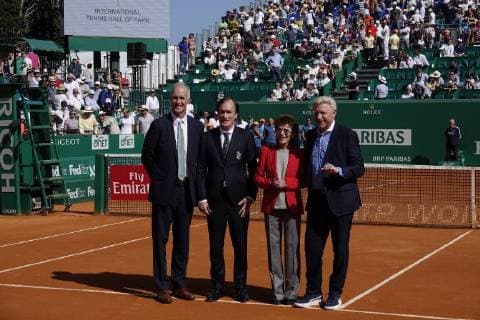 Zeremonie auf dem Court Rainier III des Monte-Carlo Country Club anläßlich der Übergabe des Rings der Hall of Fame an den ehemaligen deutschen Tennisspieler Boris Becker im Rahmen des Rolex Monte-Carlo ATP World Tour Masters 1000 Tennisturnier