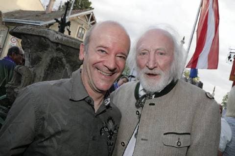 23.04.2018, Marchfelderhof Deutsch-Wagram, Verleihung des GOLDENEN SPARGELS, an die Spargelköchin des Jahres 2018 im Bild: Andy Lee Lang, Karl Merkatz, Verleihung des GOLDENEN SPARGELS