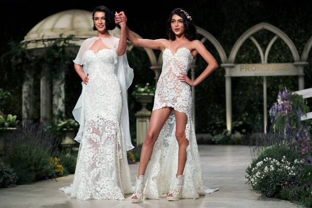 A model presents creations by Pronovias at the Barcelona Bridal Fashion Week at the Italian Pavillion of Montjuic in Barcelona, Catalonia, Spain, 23 April 2018. Barcelona Bridal Fashion Week !ACHTUNG: NUR REDAKTIONELLE NUTZUNG!  Copyright: xAlejandroxGarciax CAT04 20180424-636601259135194621