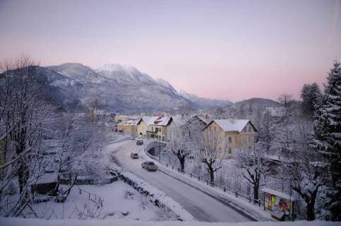 Austria, Salzkammergut, Bad Ischl in winter at daybreak  STCF00580
