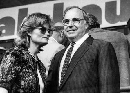 Hannover. Evangelischer Kirchentag Bundeskanzler Helmut Kohl und seine Ehefrau Hannelore auf dem Evangelischen Kirchentag. *** Hanover Protestant Kirchentag Federal Chancellor Helmut Kohl and his wife Hannelore at the Protestant Kirchentag