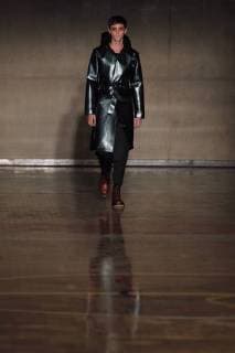A model presents a creation of the designer Jannette Klein for the Fall Winter season, during the Mercedes-Benz Fashion Week, in Mexico City, Mexico, 24 April 2018. The fashion event will be held until April 27. Mercedes-Benz Fashion Week in Mexico City !ACHTUNG: NUR REDAKTIONELLE NUTZUNG!  Copyright: xSashenkaxGutierrezx CMX01 20180425-636602280083030142