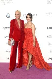 Natascha Ochsenknecht und Jessica Paszka bei der 26. Verleihung des Deutschen Parfumpreises Duftstars 2018 im Flughafen Tempelhof. Berlin, 25.04.2018