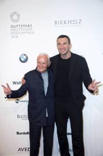 Werner Baldessarini und Wladimir Klitschko bei der 26. Verleihung des Deutschen Parfumpreises Duftstars 2018 im Flughafen Tempelhof. Berlin, 25.04.2018