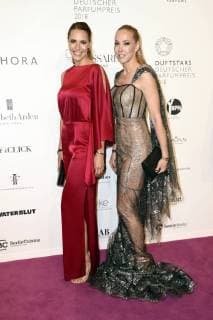 Esther Sedlaczek und Sylvia Walker bei der 26. Verleihung des Deutschen Parfumpreises Duftstars 2018 im Flughafen Tempelhof. Berlin, 25.04.2018
