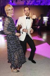 Susann Atwell und Jörg Oppermann auf der Aftershow Party nach der 26. Verleihung des Deutschen Parfumpreises Duftstars 2018 im Flughafen Tempelhof. Berlin, 25.04.2018