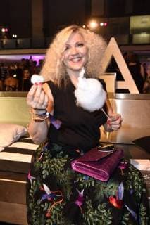 Aleksandra Bechtel auf der Aftershow Party nach der 26. Verleihung des Deutschen Parfumpreises Duftstars 2018 im Flughafen Tempelhof. Berlin, 25.04.2018