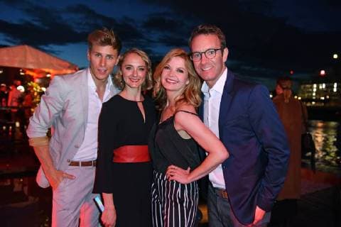 Lukas Sauer, Anne-Catrin Wahls (ehemals Märzke) , Peter Imhof mit Ehefrau Eva Imhof beim Bunte New Faces Award Film 2018 im Spindler & Klatt in Berlin am 26.04.2018