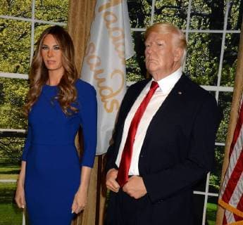Entertainment Bilder der Woche KW17 Bilder des Tages April 26, 2018 - Manhattan, New York, United States Of America - NEW YORK, NY - APRIL 25: New wax figure of the First Lady Melania Trump flanking a figure of US President Donald Trump at the Madame Tussaud s in New York City on April 25, 2018 on April 24, 2018 in New York City....People: Melania Trump, Donald Trump Manhattan United States Of America - ZUMAs214 20180426_zaa_s214_006 Copyright: xSMGx