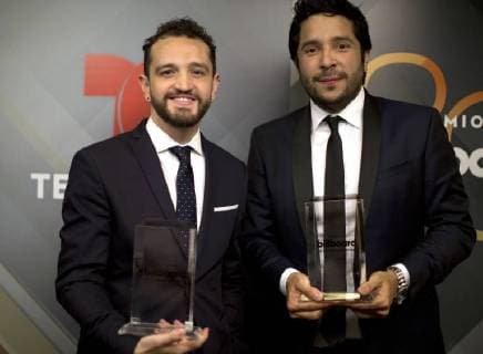 Andres Torres and Mauricio Rengifo pose with their Producer of the Year award at the press room of the Billboard Latin Music Awards 2018 at the Mandalay Bay resort in Las Vegas, Nevada, United States, 26 April 2018. Billboard Latin Music Awards 2018 !ACHTUNG: NUR REDAKTIONELLE NUTZUNG!  Copyright: xArmandoxArorizox BIL13 20180427-636603993217808532