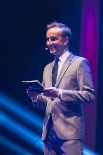 Jan Böhmermann (Moderator) beim Deutschen Digital Award 2018 des Bundesverbands der Digital Wirtschaft (BVDW) am 26.04.2018 in Berlin