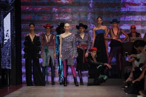 Models present creations of Mexican designer Daniel Villa for the fall winter season during the Fashion Week of Mexico City, Mexico, 27 April 2018. Mexico City Fashion Week !ACHTUNG: NUR REDAKTIONELLE NUTZUNG!  Copyright: xSashenkaxGutierrezx MDF05 20180428-636604852798900352