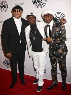 Entertainment Bilder der Woche KW17 Bilder des Tages April 27, 2018 - New York City, New York, U.S. - Hip hop artists LL COOL J, GRANDMASTER FLASH and ROGER DALTREY from the band The Who attend the 2018 We Are Family Foundation Celebration Gala held at the Hammerstein Ballroom. New York City U.S. - ZUMAk03_ 20180427_zaf_k03_521 Copyright: xNancyxKaszermanx