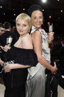 Jella Haase und Katja Riemann, Preisträgerinnen besucherstärkster Film, bei der Verleihung des Deutschen Filmpreises 2018 in der Messe Berlin. Berlin, 27.04.2018
