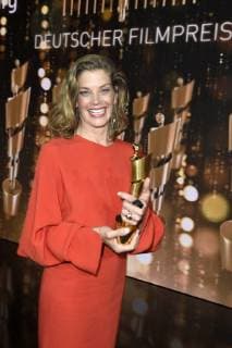 Marie Bäumer, Preisträgerin Beste weibliche Hauptrolle in 3 Tage in Quiberon , bei der Verleihung des Deutschen Filmpreises 2018 in der Messe Berlin. Berlin, 27.04.2018