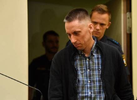 422. Verhandlungstag im NSU-Prozess Der Angeklagte Ralf Wohlleben kommt am Mittwoch (02.05.2018) im Landgericht in Muenchen zum 422. Verhandlungstag im NSU-Prozess. *** 422 Negotiation day in the NSU trial The defendant Ralf Wohlleben arrives at the district court in Muenchen on Wednesday 02 05 2018 for the 422 days of the NSU trial