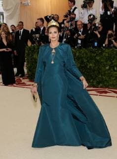 Lynda Carter arrives on the red carpet at The Metropolitan Museum of Art s Costume Institute Benefit Heavenly Bodies: Fashion and the Catholic Imagination at Metropolitan Museum of Art in New York City on May 7, 2018.  NYP20180507248 JOHNxANGELILLO