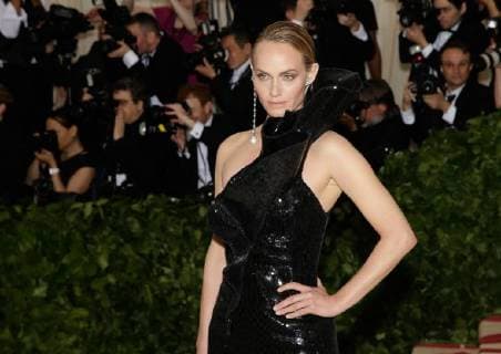 Amber Valetta arrives on the red carpet at The Metropolitan Museum of Art s Costume Institute Benefit Heavenly Bodies: Fashion and the Catholic Imagination at Metropolitan Museum of Art in New York City on May 7, 2018.  NYP20180507309 JOHNxANGELILLO