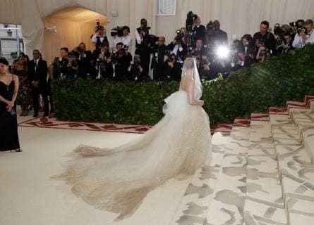 Kate Bosworth arrives on the red carpet at The Metropolitan Museum of Art s Costume Institute Benefit Heavenly Bodies: Fashion and the Catholic Imagination at Metropolitan Museum of Art in New York City on May 7, 2018.  NYP20180507311 JOHNxANGELILLO