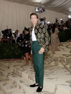 Shaun White arrives on the red carpet at The Metropolitan Museum of Art s Costume Institute Benefit Heavenly Bodies: Fashion and the Catholic Imagination at Metropolitan Museum of Art in New York City on May 7, 2018.  NYP20180507292 JOHNxANGELILLO