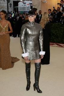 Shailene Woodley arrives on the red carpet at The Metropolitan Museum of Art s Costume Institute Benefit Heavenly Bodies: Fashion and the Catholic Imagination at Metropolitan Museum of Art in New York City on May 7, 2018.  NYP20180507368 JOHNxANGELILLO