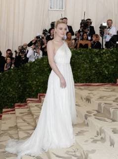 Dakota Fanning arrives on the red carpet at The Metropolitan Museum of Art s Costume Institute Benefit Heavenly Bodies: Fashion and the Catholic Imagination at Metropolitan Museum of Art in New York City on May 7, 2018.  NYP20180507352 JOHNxANGELILLO