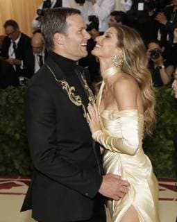 Tom Brady and Gisele Bundchen arrive on the red carpet at The Metropolitan Museum of Art s Costume Institute Benefit Heavenly Bodies: Fashion and the Catholic Imagination at Metropolitan Museum of Art in New York City on May 7, 2018.  NYP20180507709 JOHNxANGELILLO
