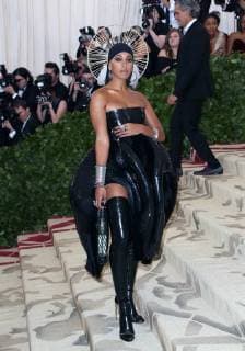 May 7, 2018 - New York, N.Y, USA - SOLANGE KNOWLES attends the Metropolitan Museum of Art Costume Institute Benefit with exhibition of Heavenly Bodies: Fashion and the Catholic Imagination .The Met Museum, NYC.May 7, 2018.Photos by , Globe Photos Inc. New York USA - ZUMAms4_ 20180507_zaa_ms4_040 Copyright: xSoniaxMoskowitzx
