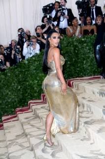 May 7, 2018 - New York, N.Y, USA - KIM KARDASHIAN WEST attends the Metropolitan Museum of Art Costume Institute Benefit with exhibition of Heavenly Bodies: Fashion and the Catholic Imagination .The Met Museum, NYC.May 7, 2018.Photos by , Globe Photos Inc. New York USA - ZUMAms4_ 20180507_zaa_ms4_046 Copyright: xSoniaxMoskowitzx