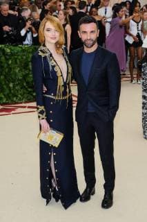 May 7, 2018 - New York, NY, U.S. - 07 May 2018 - New York, New York - Emma Stone. 2018 Metropolitan Museum of Art Costume Institute Gala: Heavenly Bodies: Fashion and the Catholic Imagination. Photo Credit: Christopher Smith AdMedia New York U.S. - ZUMAa123 20180507_zaa_a123_048 Copyright: xChristopherxSmithAdmediax