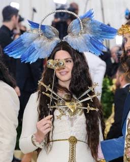 May 7, 2018 - New York, NY, U.S. - 07 May 2018 - New York, New York - Lana Del Rey. 2018 Metropolitan Museum of Art Costume Institute Gala: Heavenly Bodies: Fashion and the Catholic Imagination. Photo Credit: Christopher Smith AdMedia New York U.S. - ZUMAa123 20180507_zaa_a123_081 Copyright: xChristopherxSmithAdmediax