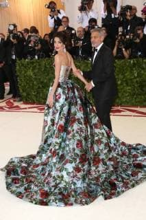 May 7, 2018 - New York, N.Y, USA - AMAL CLOONEY, GEORGE CLOONEY attend the Metropolitan Museum of Art Costume Institute Benefit with exhibition of Heavenly Bodies: Fashion and the Catholic Imagination .The Met Museum, NYC.May 7, 2018.Photos by , Globe Photos Inc. New York USA - ZUMAms4_ 20180507_zaa_ms4_096 Copyright: xSoniaxMoskowitzx