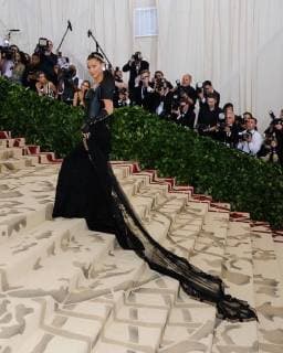 May 7, 2018 - New York, NY, U.S. - 07 May 2018 - New York, New York - Bella Hadid. 2018 Metropolitan Museum of Art Costume Institute Gala: Heavenly Bodies: Fashion and the Catholic Imagination. Photo Credit: Christopher Smith AdMedia New York U.S. - ZUMAa123 20180507_zaa_a123_320 Copyright: xChristopherxSmithAdmediax